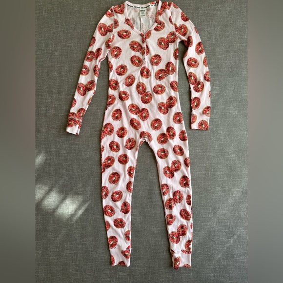 PINK Victoria’s Secret Onesie Sleepwear Doughnut print Size Medium - Picture 3 of 16